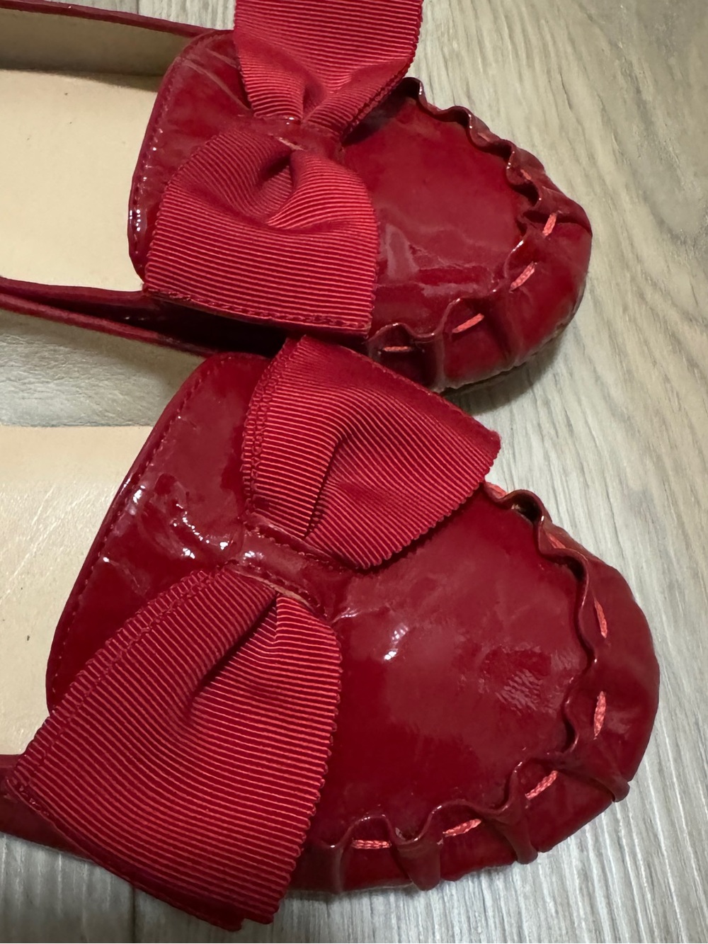 Kate Spade Red Patent Leather Women's Ballet Flats with Bow Sz. 10M - Picture 5 of 9